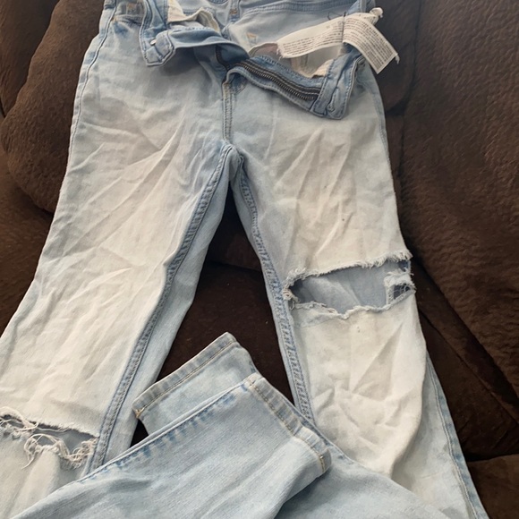 Jeans - Picture 1 of 4